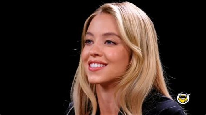 Sydney Sweeney Naked: Her Voice on On-Screen Vulnerability and Empowerment